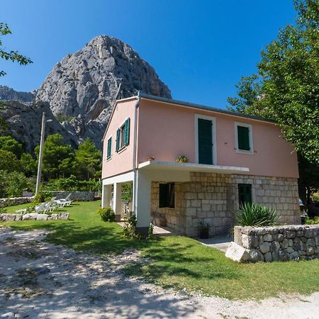 Lovely Apartment In Omis With Kitchen المظهر الخارجي الصورة