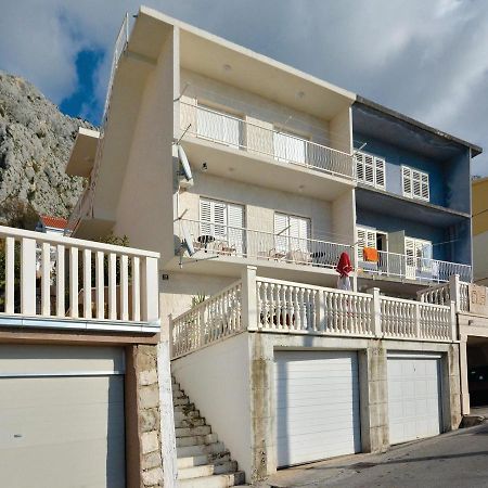 Lovely Apartment In Omis With Kitchen المظهر الخارجي الصورة