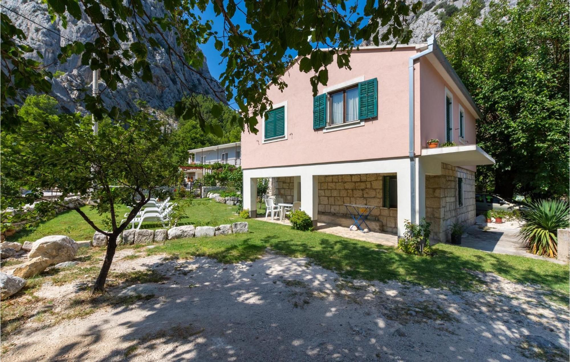 Lovely Apartment In Omis With Kitchen المظهر الخارجي الصورة