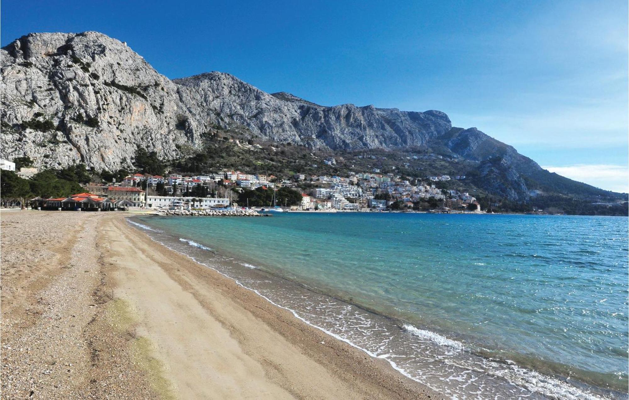 Lovely Apartment In Omis With Kitchen المظهر الخارجي الصورة