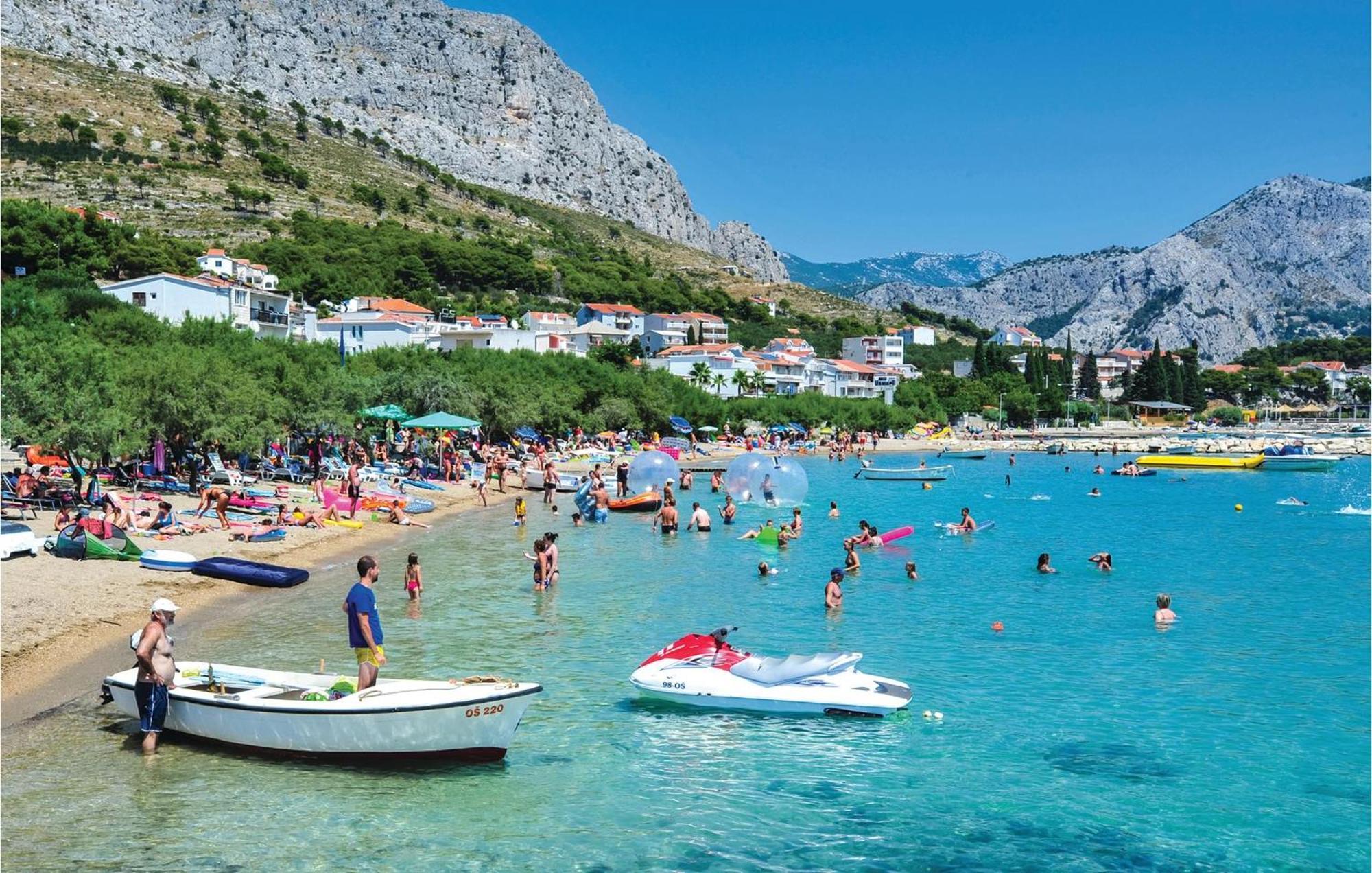 Lovely Apartment In Omis With Kitchen المظهر الخارجي الصورة